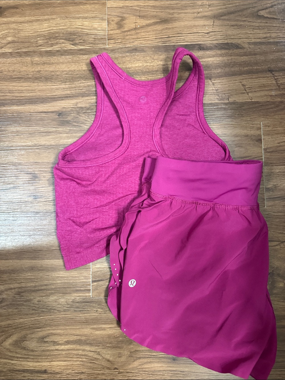 Lululemon matching set - Picture 2 of 2